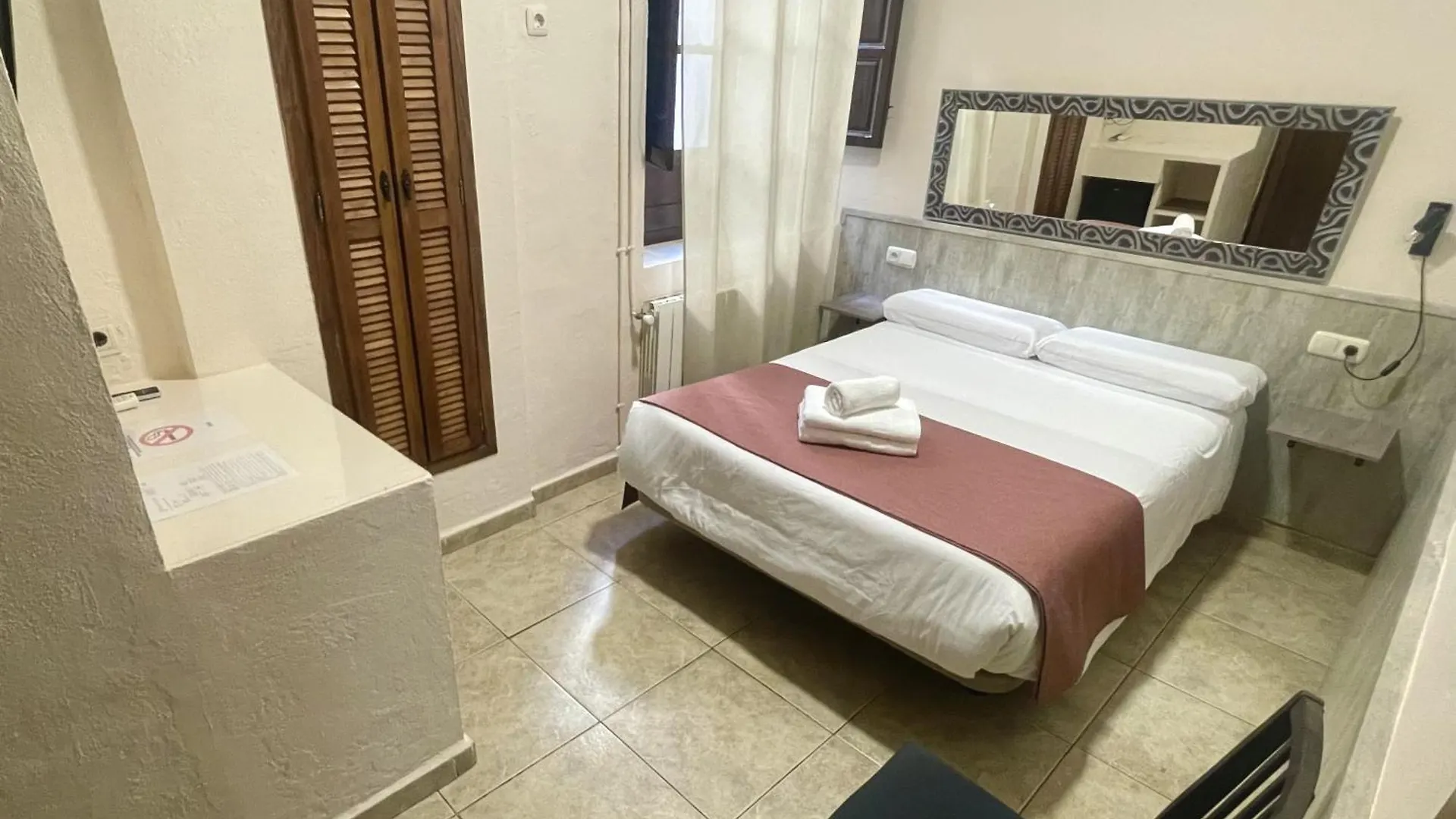 Arteaga Hostal & Banos Arabes Elvira Grenada